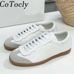 Casual Sneakers Women Patchwork Suede Leather Shoes Female Round Toe Lace Up Comfort Flat Shoes Leisure Women's Sports Shoes X230523