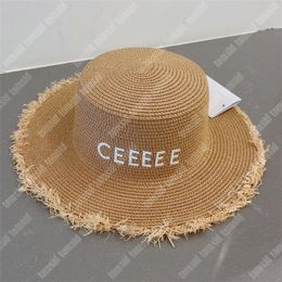 2023 Wide Brim Straw Hats Womens Designer Beach Hat Vacation Flat Fitted Grass Braid Bucket Hat Casquette Fashion Street Sunhat Bob