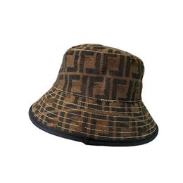 Winter New Hat Curling Bucket Hat Casual Hat Men's and Women's Same Fashion Sun Hats