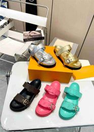 2023 Authentic Women Designer Slippers Bom Dia Flat Comfort Mule slides Luxury Colourful Embossed leather Beach Summer Buckle Pool Comfort sandal Size US 4-11 WITH BOX