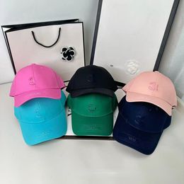 Celebrity Style Flame Embroidered Hat Women's New High-End Baseball Cap All-Matching Sun-Proof Sun-Proof Sun Peaked Cap Men