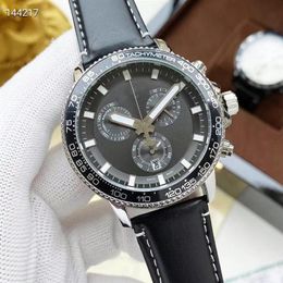 Men watches 1853 chronograph quatz movement watch leather strap 44mm all functional subdial work fashion wristwatch casual Analogue 276T