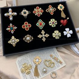 Classic Women Vintage Baroque Crystal Pearl Cross Badges Pins Retro Palace Rhinestone Brooches Party Wedding Jewellery For Lady