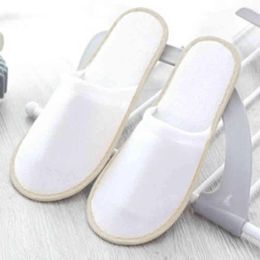 High-end Hotel Room Disposable Slippers Non Woven Fabric Five-star Hotels Inn Homestay Home Non-slip Breathable Wicking Relieve Fatigue Anti-radiation