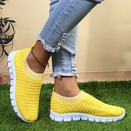 Dress Shoes Yellow Stripe Knitted Socks Sneakers Women 2022 Spring Summer Slip on Flats Woman Plus Size Breathable Mesh Running Y23