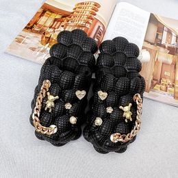 2023 men women fashion sandals metal decoration mens summer beach slippers purple womens indoor outdoor slides