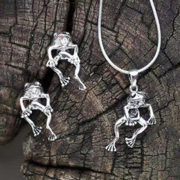 Necklaces New Creative Silver Color Frog Necklace For Women Personality Gothic Animal Pendant Necklace Girls Fashion Party Jewelry