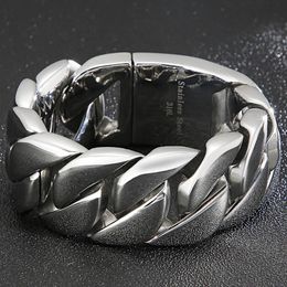 Bracelets Heavy Metal 31MM Wide Curb Chain Man Bracelet Men In Stainless Steel Massive Male Jewellery Mens Bracelets Bangles On Hand Handles