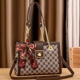 Evening Bags Brand Designer Chain Shoulder Women Bag 2023 Winter Vintage Brown Coffee PVC Leather Handbag High Quality Luxury Tote Scarf