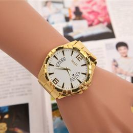 Wristwatches High Quality Golden Steel Watch Men Luxurious Alloy Fashion Imitative Calendar Quartz Sport Relogio Masculino