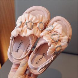 Rhinestone Kids Sandals planos de verão Crianças Moda Sandálias Sandálias Baby Girls Sapatos de couro Sapatos infantis Chaussure