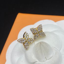 Elegant Women Four-leaf clover Flower Crystal Ear Stud Earrings Luxury Full Diamond Classic Fashion Brand Designer Wedding Party Jewerlry Accessories High Quality