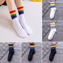 Calzini da donna Fashion Rainbow Striped LGBT Kawaii Streetwear Warm Funny Candy Bianco Nero Cute Short Winter Men Cotton Happy