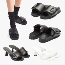 Designer Soft Padded Nappa Sandals Pillow Slippers Sandals Mules Summer Flat Leather Heels Sandals Women Fashion Soft Slides White Black Triangle Shoe with box