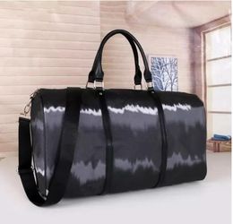 large capacity women travel bags classical designer high quality men shoulder duffel bags carry on luggage