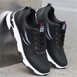 Outdoor mens sports trainers grey white black casual fashion running ventilate shoes