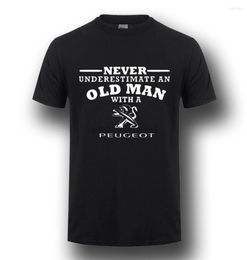 Men's T Shirts Never Underestimate An Old Man Funny Shirt Mens Round Neck Short Sleeves Cotton Tee Fashion Casual Tops Clothing