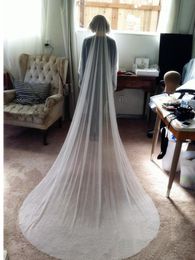 Bridal Veils Elegant Long Veil Dot Net Tulle One Layer Without Comb Women Wedding Party Gift