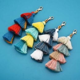 Key Rings Handmade Women's Colorful Bohemian Pom Tassel Bag Charm Fashion Jewelry Llaveros Keychain Girl Accessories G230525