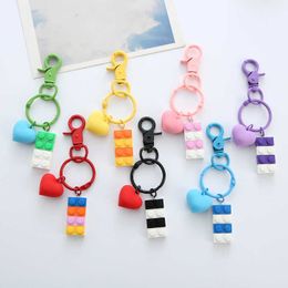 Keychains Love Building Blocks Keychain Creative Personalised Car Cute Women's Couple Bag Pendant Wholesale Key Straps G230525