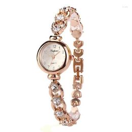 Wristwatches Fashion Woman Watches Luxury Style Small Dial Square Retro Braided Chain Wristwatche For Women