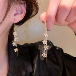 New Minimalist Long Tassel Earrings Elegant Delicate Flower Pendant Zircon Earrings Women's Ear Wire Premium Jewellery Party Gifts