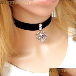 Chokers Trendy Vintage Black Veet Gothic Choker Necklace Big Sun Charm Pendant Necklaces For Elegant Girl Women Drop Delivery Jewelr Dhym4