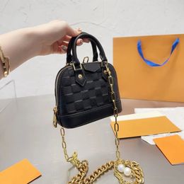 Women's handbag designer bag luxury one shoulder bag leather print two-color zipper shell bag fashion casual alphabet crossbody bag large capacity tote bag