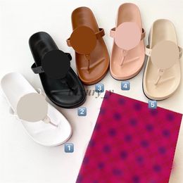 Designer Slippers Women Flip Flops Leather Rubber Slides Summer Fashion Beach Indoor Sandals Candy Color Leather Flats