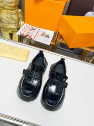 Designer Virgil Trainer Casual Shoe Mens Sneaker Black White Panda Fashion Low Top Shoe Platform 0522