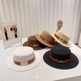 High-Quality New British Style Flat Top Straw Hat Fashion Belt Buckle Decoration Travel Concave Style Everything Sun Visor Female