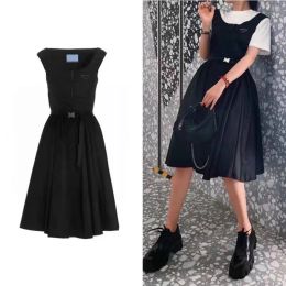 Women Dress Shirts For Spring Summer Outwear Casual Style With Budge Letter Lady Slim Dresses Belt Pleated Skirt Button Zipper Bust Tops