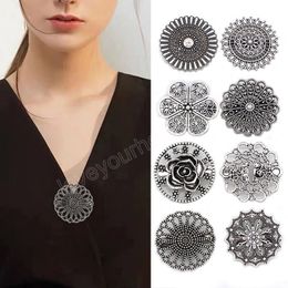 Vintage Hollow Round Shaped Brooches For Women Cardigan Clips Knitwear Sweater Shawl Clip Brooches Buckles Flower Pattern Clip