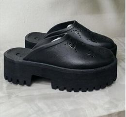 02 2025 Women's high heels Perforated Designer Sandals Luxury Platform Slide Hollow Pattern Slippers Transparent Materials Sandal Rubber Flats Slipper 35-42