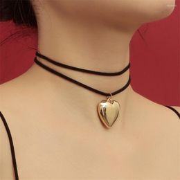 Pendant Necklaces Fashion Simple Black Velvet Rope Gold Colour Large Heart Shape Necklace For Women Female Vintage Cute Choker Jewellery Gift