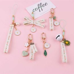 Key Rings Korean Fashion Flower Lace Ribbon Cute Daisy Pendant Car Keychain Bracket Package Charm Accessories G230526