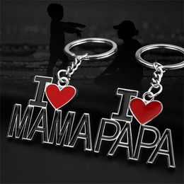 Keychains I Love Mom/Dad "Letter Metal Charming Mother/Father's Day Keychain Pavilion Accessories Christmas Gift G230526