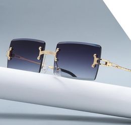Popular cut edge style sunglasses superclear men's women's sunglass driving glasses rectangle lens rimless outdoor decoration shades eyewear