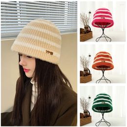 Berets Autumn And Winter Women's Hat Striped White Rose Red Beanies Fashion Warm Ear Protection Skull Cap Wool Knitted Gorro