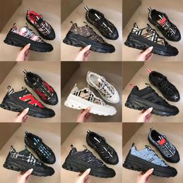 Famous Designer Men Sneakers Shoes Print Cheque Trainer Platform Striped Sneaker Vintage Suede Skateboard Walking Original Box EU38-46