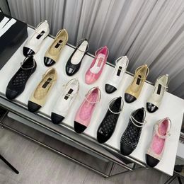 Klänningskor designer balettsko våren hösten pärla guldkedja mode ny platt båt sko dam lata dans loafers svarta kvinnor skor storlek 34-41-42 med låda läder sula