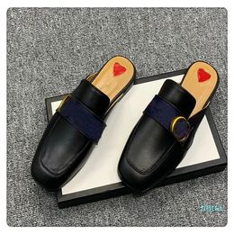 Designer Slippers Women Mules Loafers Leather Slides Metal Chain Comfortable Casual Shoe Lace Velvet Slipper