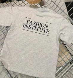 Kinder Designer T-Shirts Kinder T-Shirt mit Buchstaben Jungen Mädchen Sommer Caual T-Shirts Baby Kind T-Shirts Stilvolle trendige T-Shirts Größe 100-150