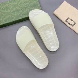 2023 Brand Men Women Luminous Slippers Designer Transparent Couples Sandals Night Fluorescent Slipper Summer Rubber Sole Multicolor Slides