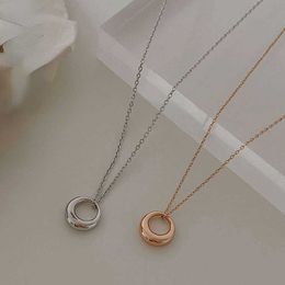 Pendant Necklaces 2023 Europe America Japan and South Korea New Circle Pendant Necklace Women and Jewellery Banquet Party Couple Gift Wedding AA230526