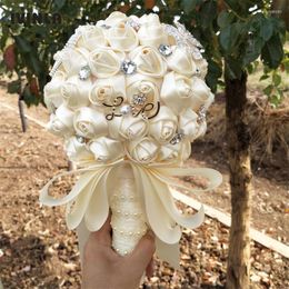 Decorative Flowers 9 Colours Elegant Custom Ivory Bridal Wedding Bouquets Stunning Pearls Beaded Crystal Brooch Stitch