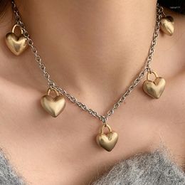 Pendant Necklaces Exaggerated Heart Neck Chain Vintage Punk Style Necklace Women's Exquisite Korean Fashion Delicate Chains