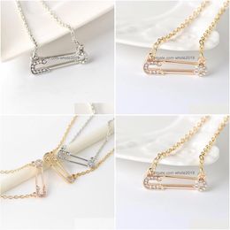 Pendant Necklaces Lucky Hollow Zircon Pin Shape Chain Necklace Love Woman Mother Girl Gift Wedding Blessing Jewellery Drop Delivery Pen Dhlgh