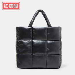 PU Nine Checkered Handbag Women's Simple Soft Filled Cotton Clothes Tote Bag Fashion Small Checkered One Shoulder Crossbody Bag 230527