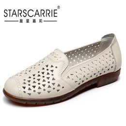 Sandals 2023 Spring And Summer Mom Shoes Leather Hollow Out Women's Flat Bottomed Middle-aged Elderly Hole